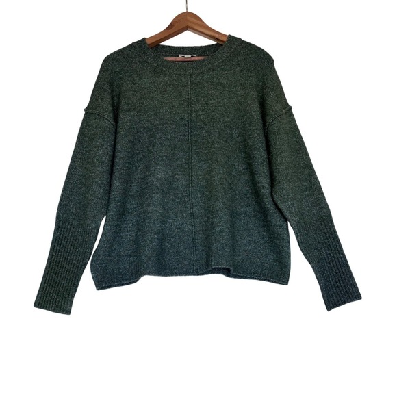 Legendary Outfitters Sweaters - Legendary Outfitters Green Marled Knit Crewneck Sweater Center Seam Medium